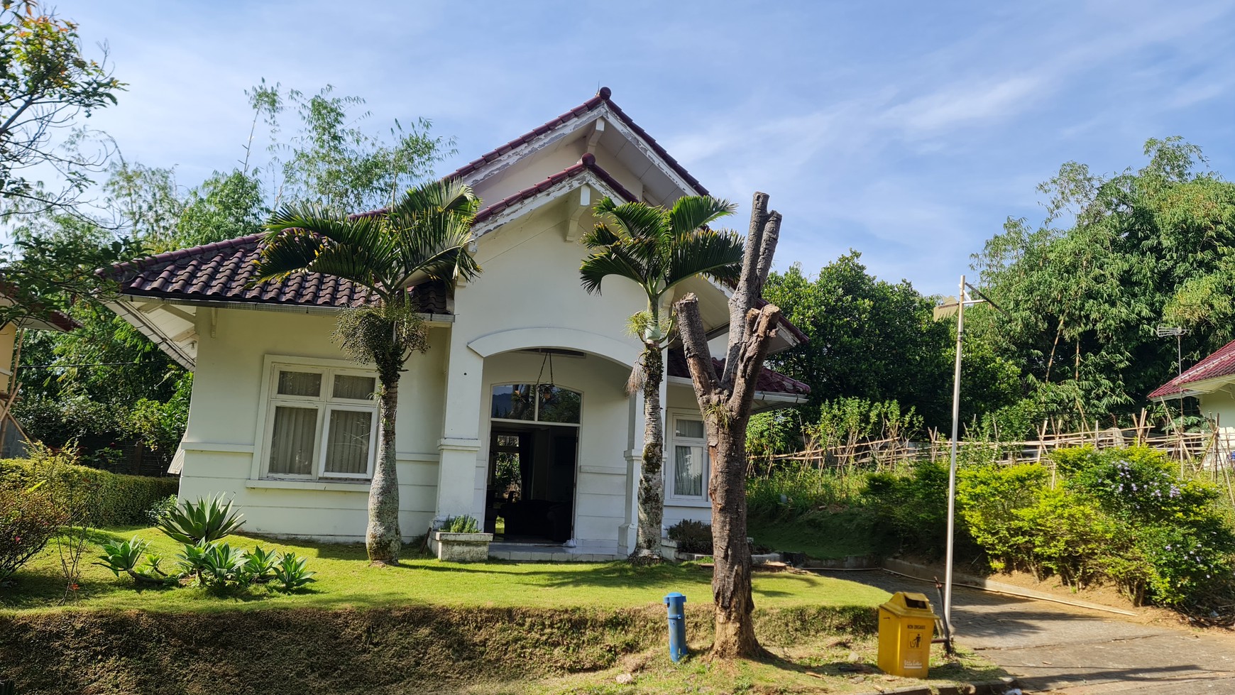 Rumah di Kompel Villa Lotus Garden