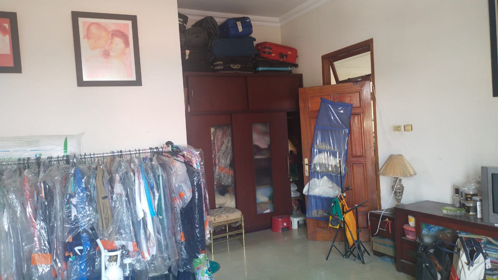 Di Jual Rumah   di Jl  Anggrek Rosdiana Kemanggisan Jakarta Barat