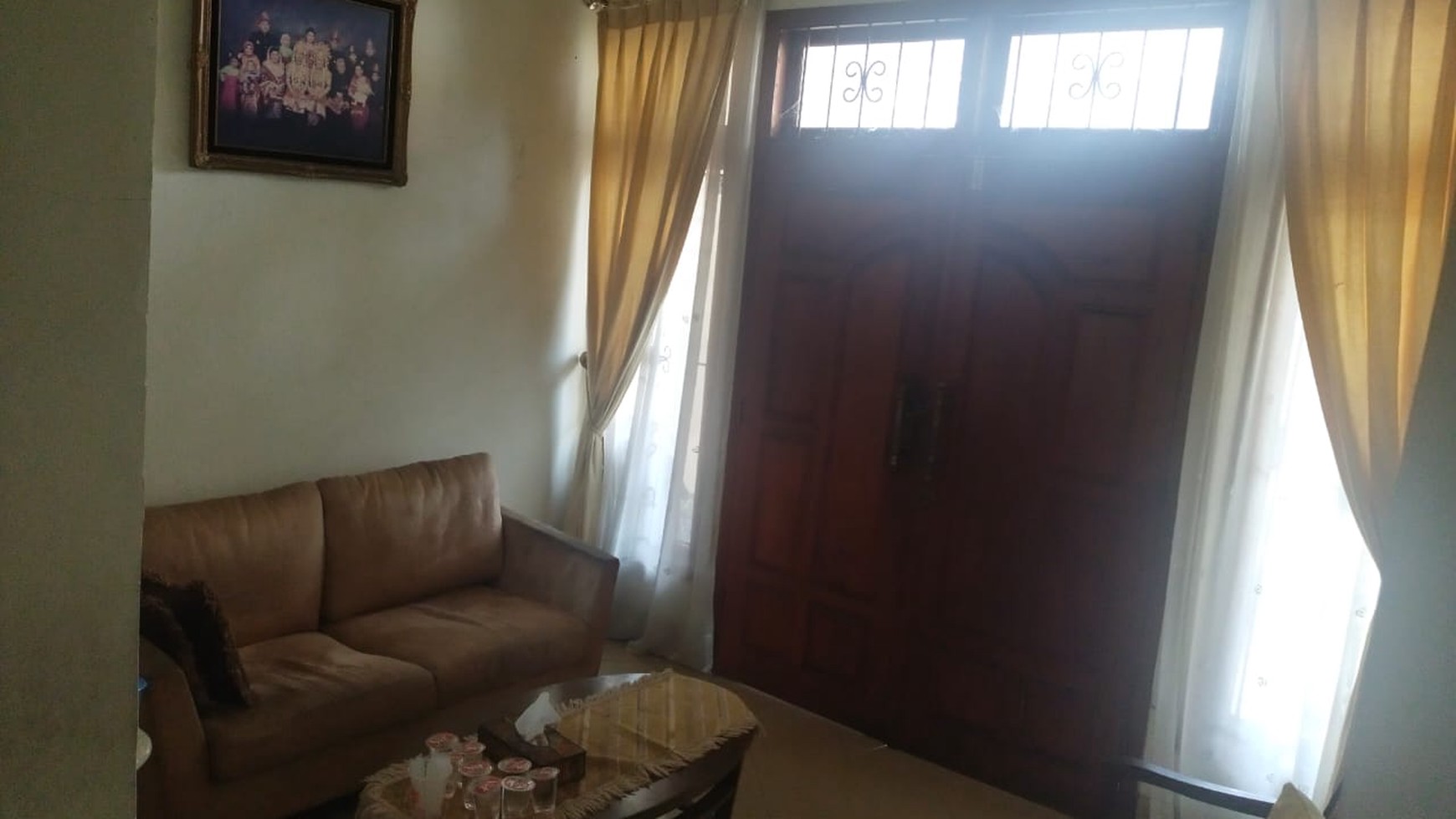 Di Jual Rumah   di Jl  Anggrek Rosdiana Kemanggisan Jakarta Barat