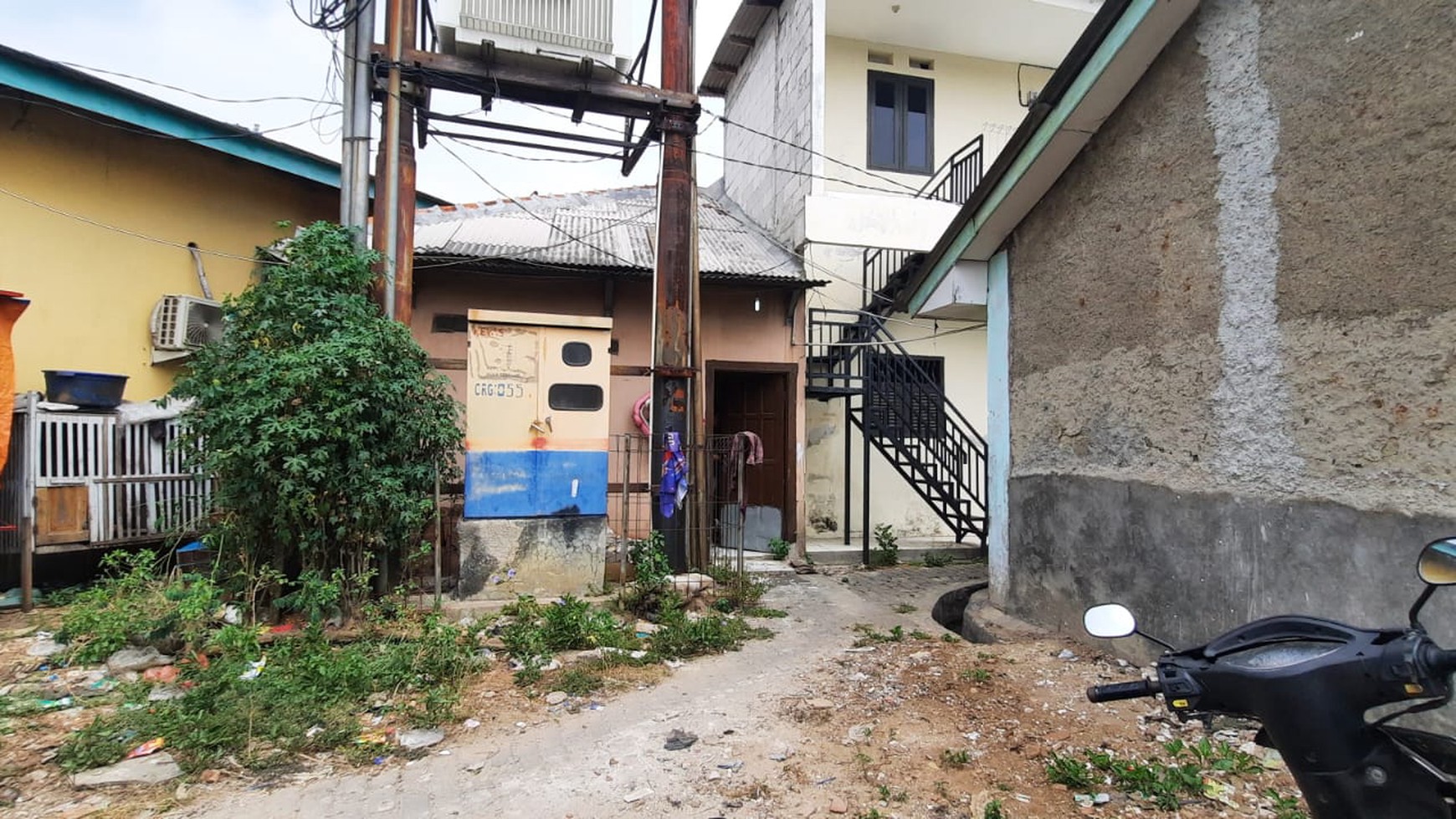 Dijual rumah kontrakan siap pakai di Kampung Peusar , Lippo Karawaci - Tangerang