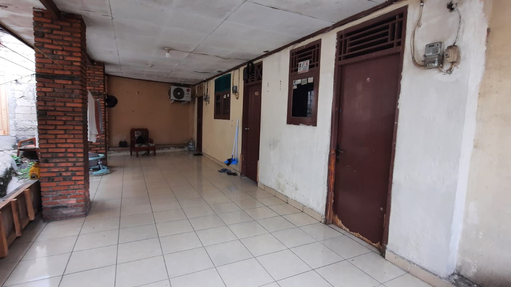 Dijual rumah kontrakan siap pakai di Kampung Peusar , Lippo Karawaci - Tangerang