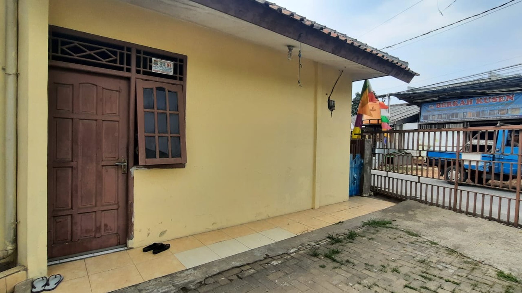 Dijual rumah kontrakan siap pakai di Kampung Peusar , Lippo Karawaci - Tangerang