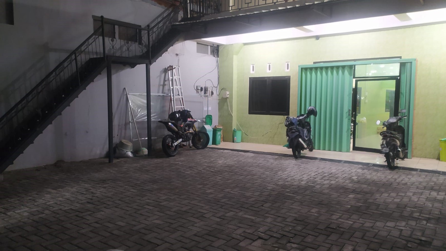 Ruko 2 Lantai Lokasi Premium Daerah Wisata Malioboro Yogyakarta