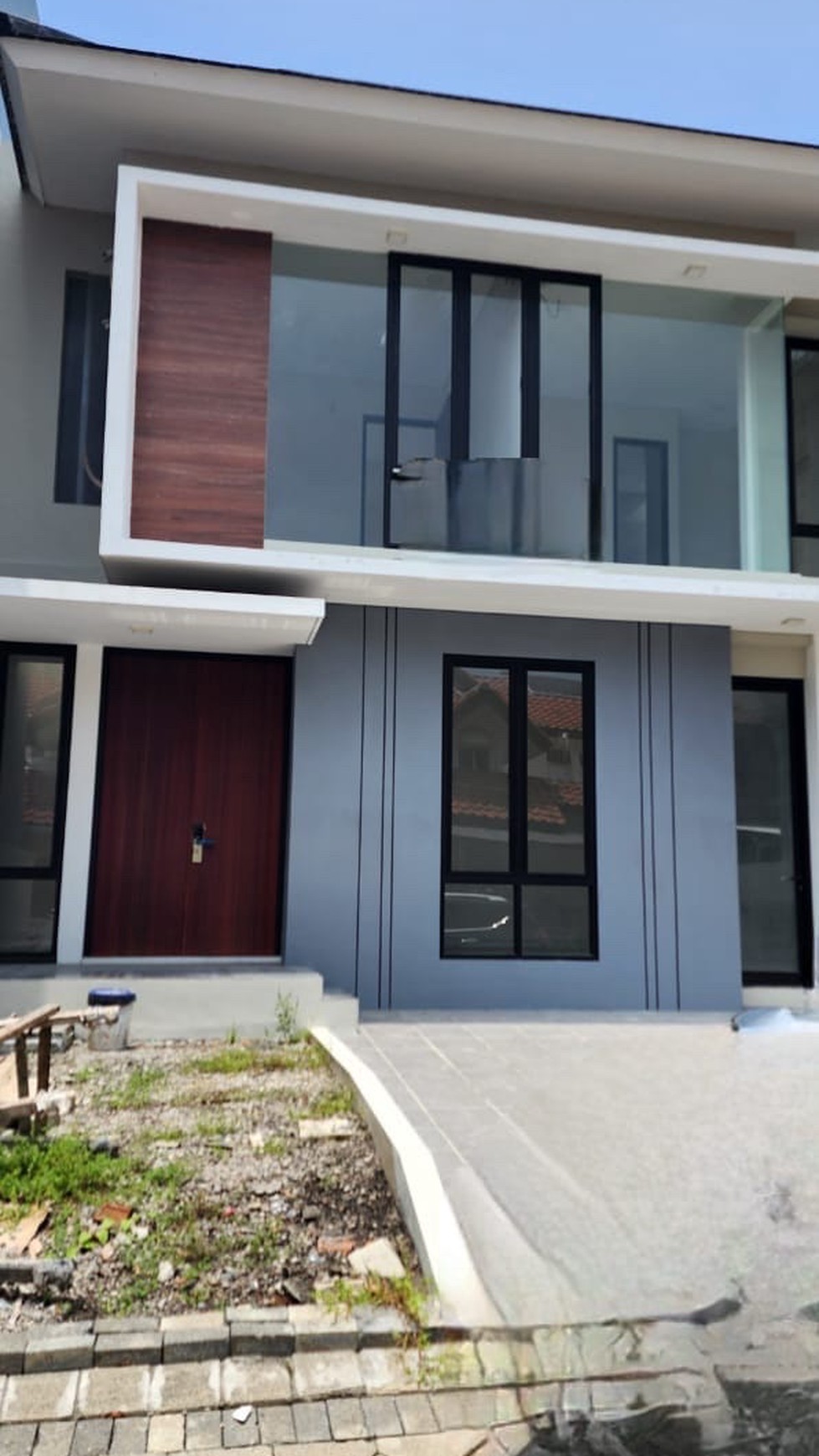 dijual rumah baru gress citraland utama dekat gwalk