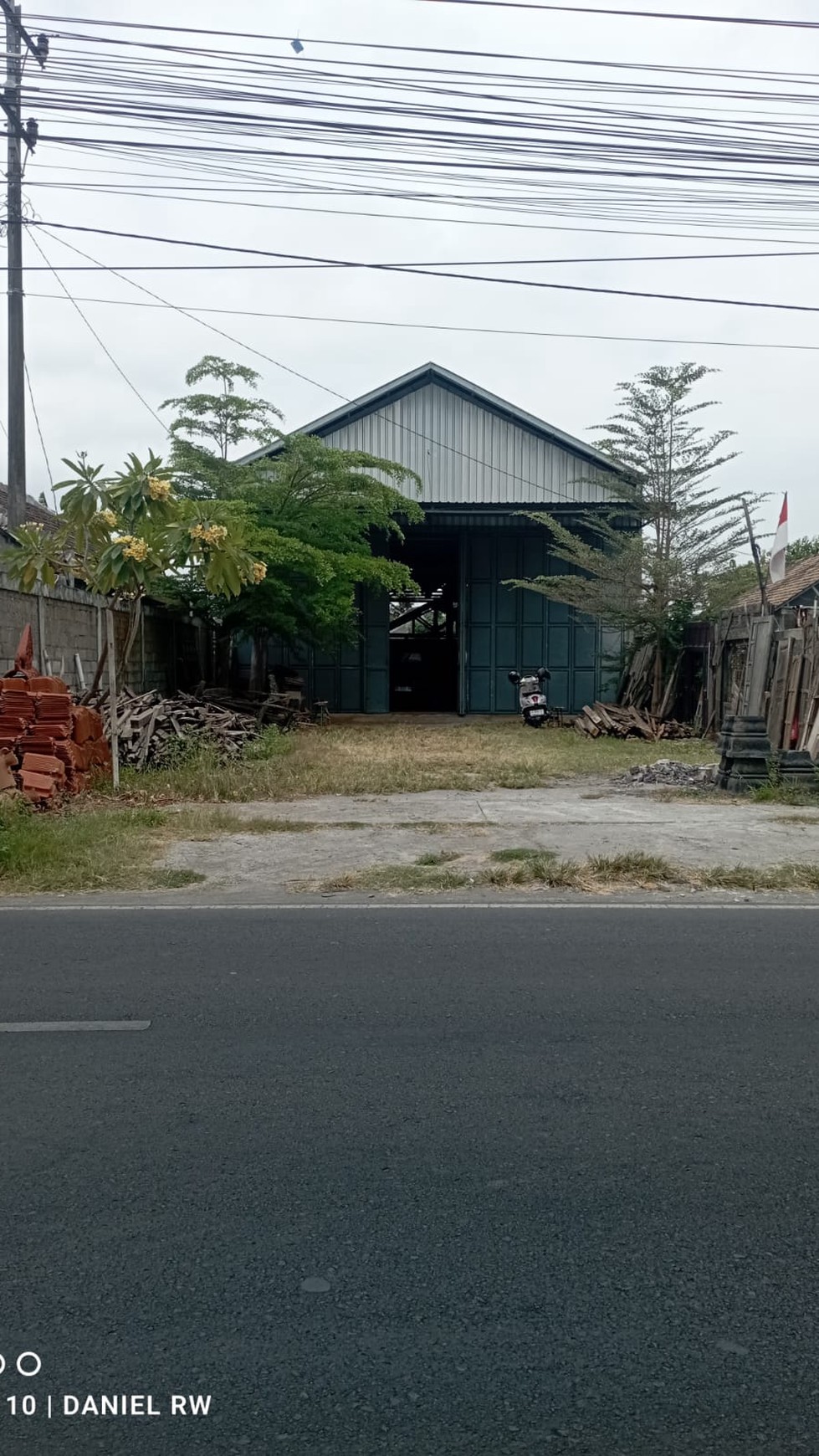 Gudang Dengan Luas Tanah 920 Meter Persegi Lokasi Sewon Bantul 