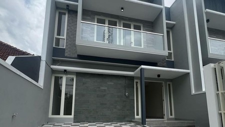 Rumah Gress Model Scandinavian 2 Lt di Jln Utama Komplek Double Way Sangat Strategis Tdk Masuk2 Bisa utk Usaha dan Dekat PetraÃƒÆ'Ã†'Ãƒâ&euro;'ÃƒÆ'Ã¢&euro;'ÃƒÆ'Ã†'Ãƒ¢&euro;'ÃƒÆ'Ã†'Ãƒâ&euro;'ÃƒÆ'¢&euro