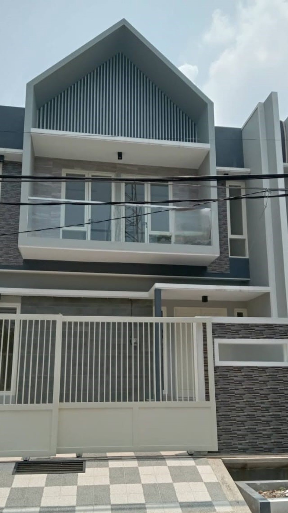 Rumah Gress Model Scandinavian 2 Lt di Jln Utama Komplek Double Way Sangat Strategis Tdk Masuk2 Bisa utk Usaha dan Dekat PetraÃƒÆ'Ã†'Ãƒâ&euro;'ÃƒÆ'Ã¢&euro;'ÃƒÆ'Ã†'Ãƒ¢&euro;'ÃƒÆ'Ã†'Ãƒâ&euro;'ÃƒÆ'¢&euro