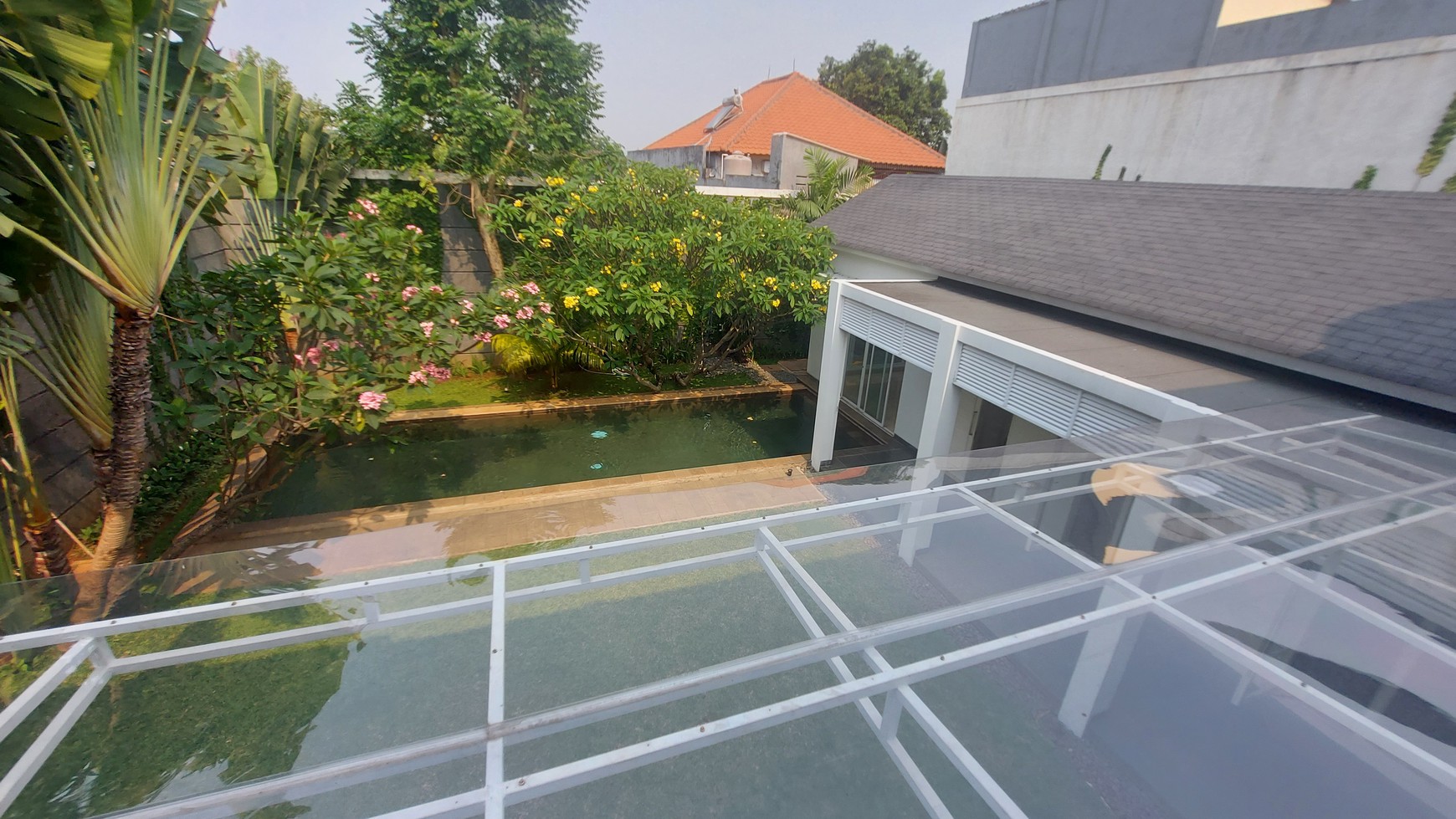 Luxurious house at best area in cilandak, jakarta selatan.