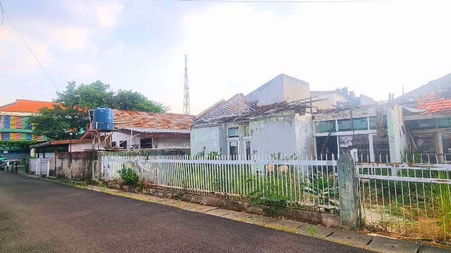 rumah tua hitung tanah dekat polsek cilandak barat