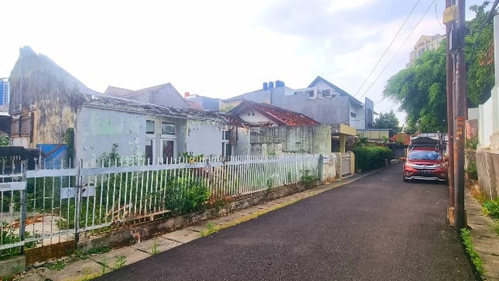 rumah tua hitung tanah dekat polsek cilandak barat