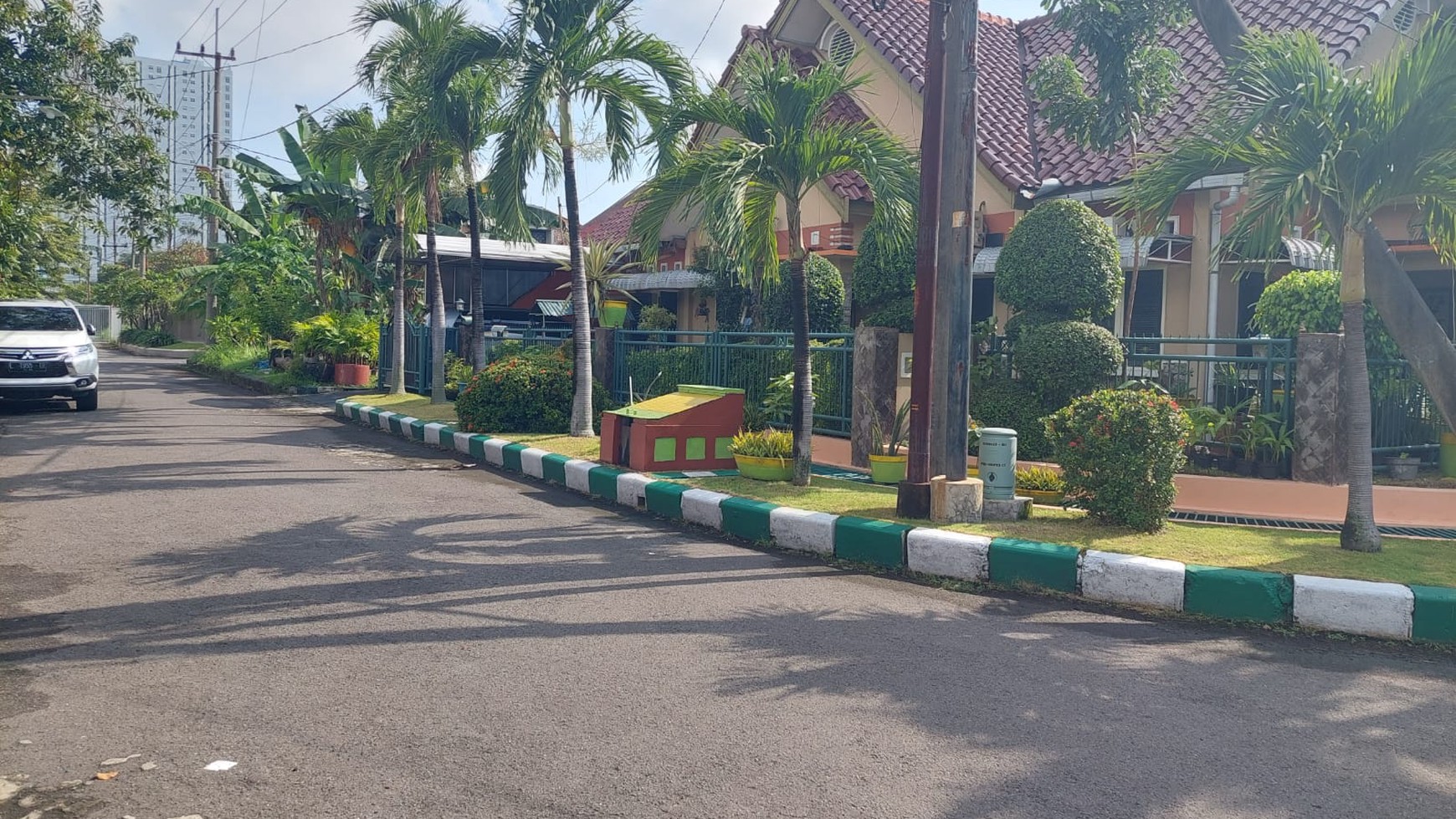 Rumah Hitung Tanah di Baruk Tengah Pondok Nirwana Executive Surabaya 