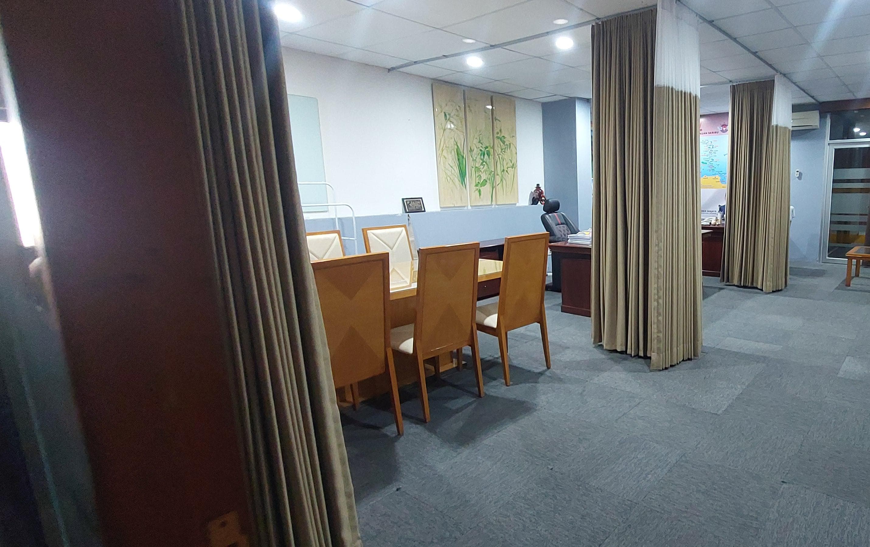 RUANG KANTOR DISEWA JALAN FATMAWATI JAKARTA SELATAN