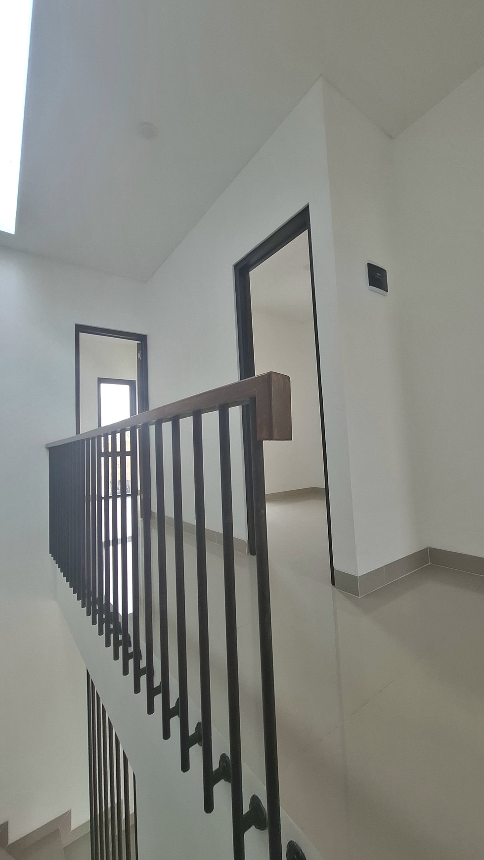 Brand New House Siap Huni  cluster premium di pondok cabe 