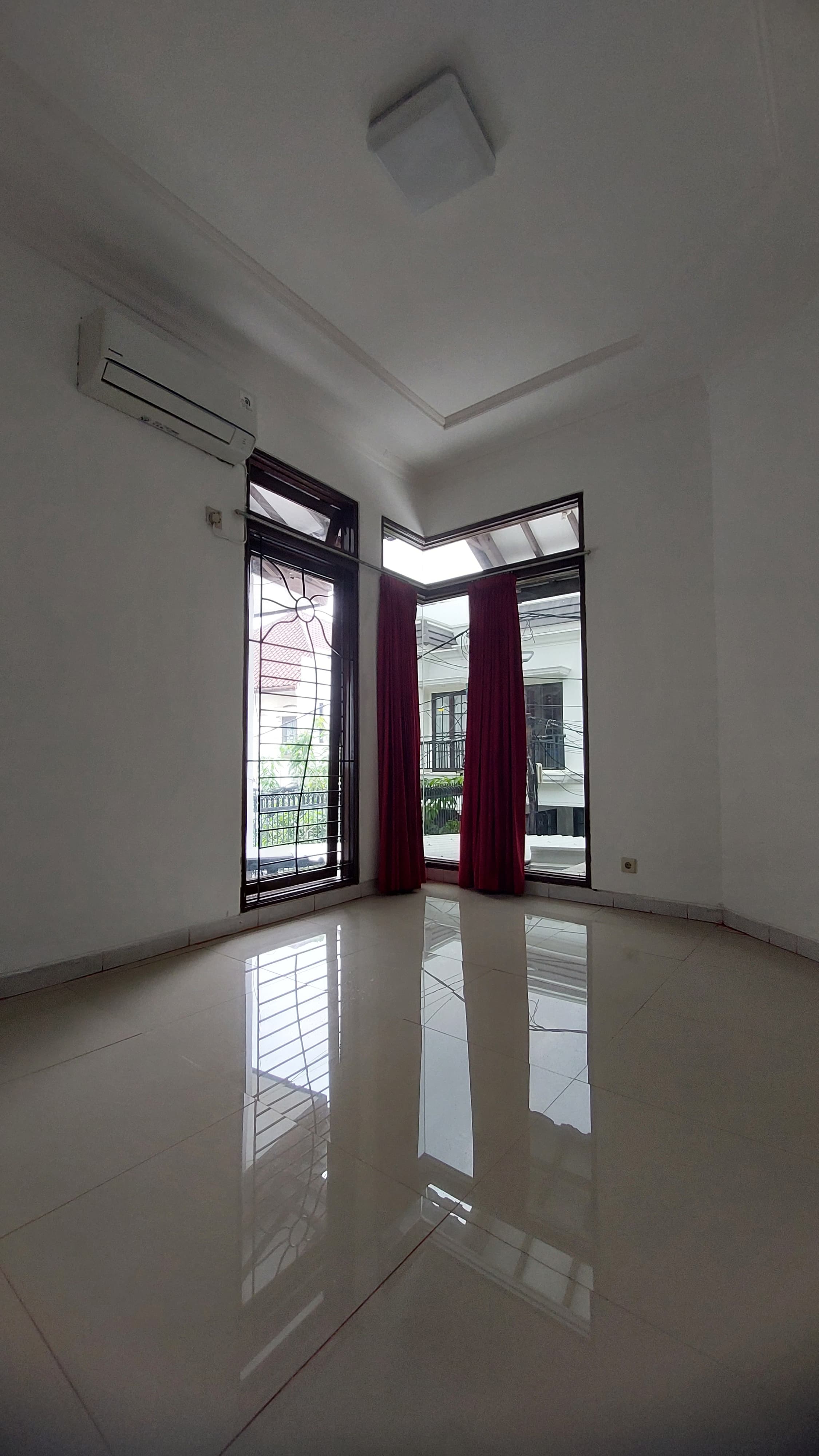 RUMAH DISEWA JALAN CIBULAN KEBAYORAN BARU JAKARTA SELATAN