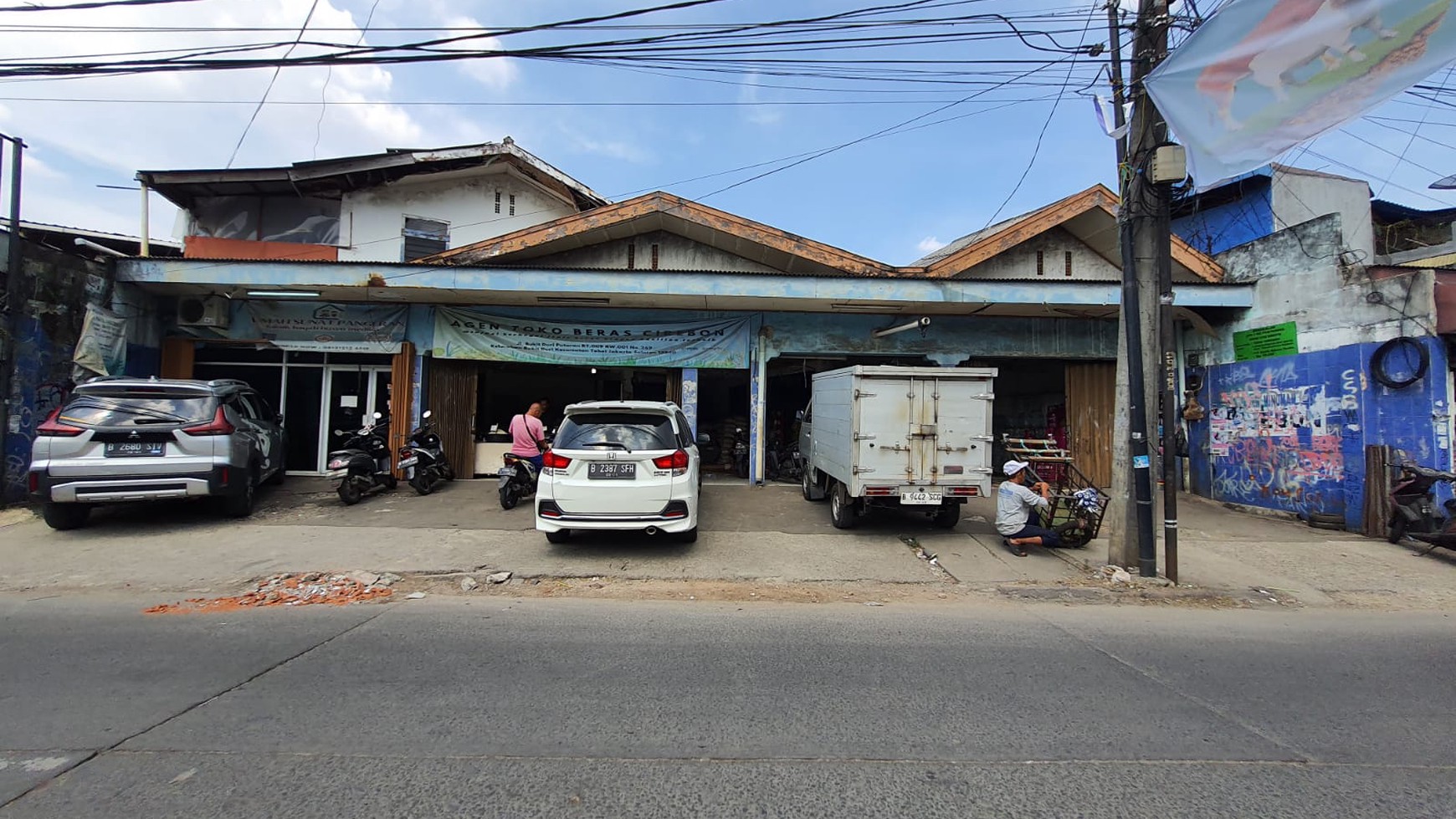 Dijual rumah tua untuk usaha di Jl Bukit Duri - Jakarta Selatan