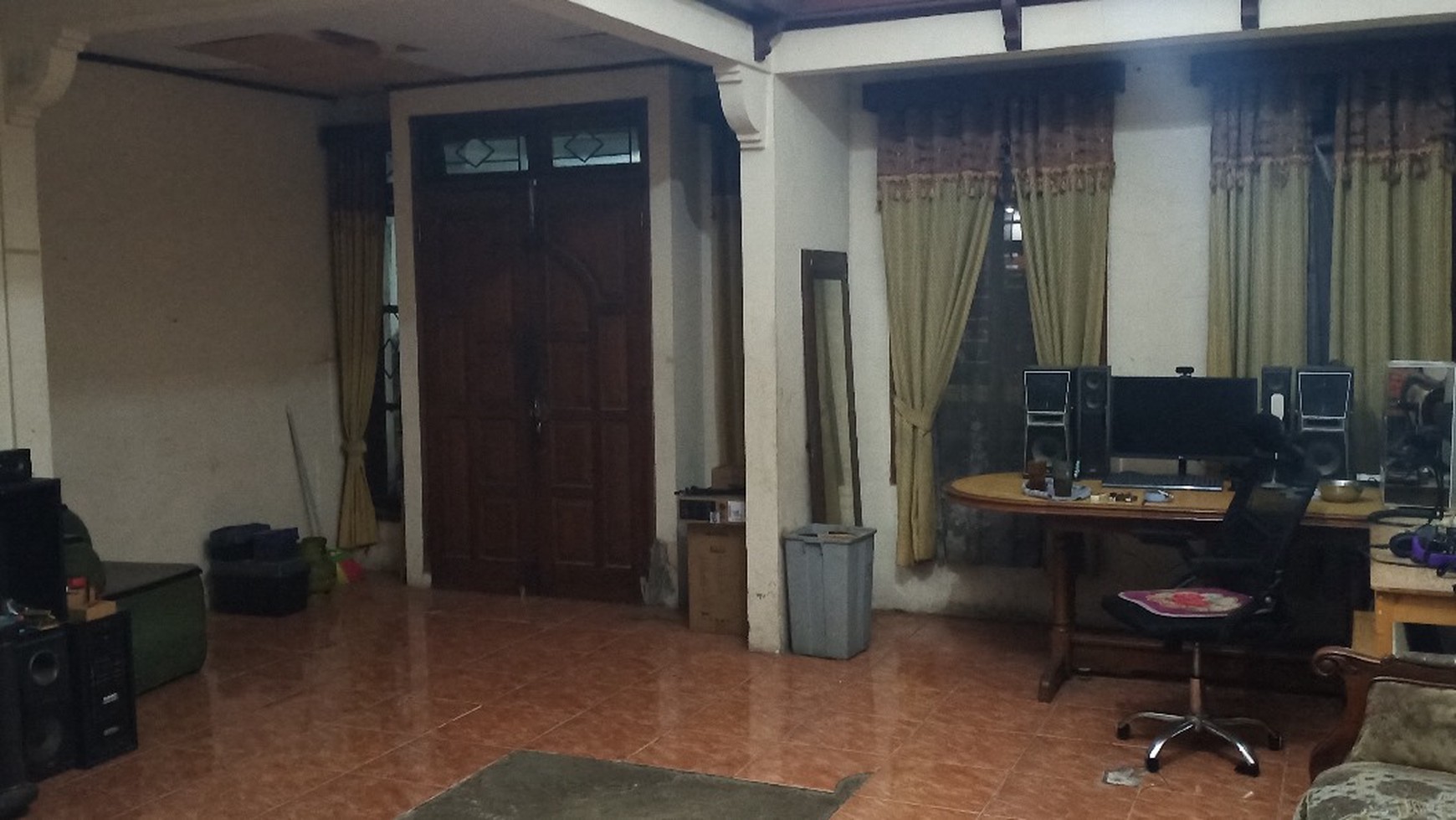 Rumah 2 lantai, lokasi strategis di Bintaro - Jaksel