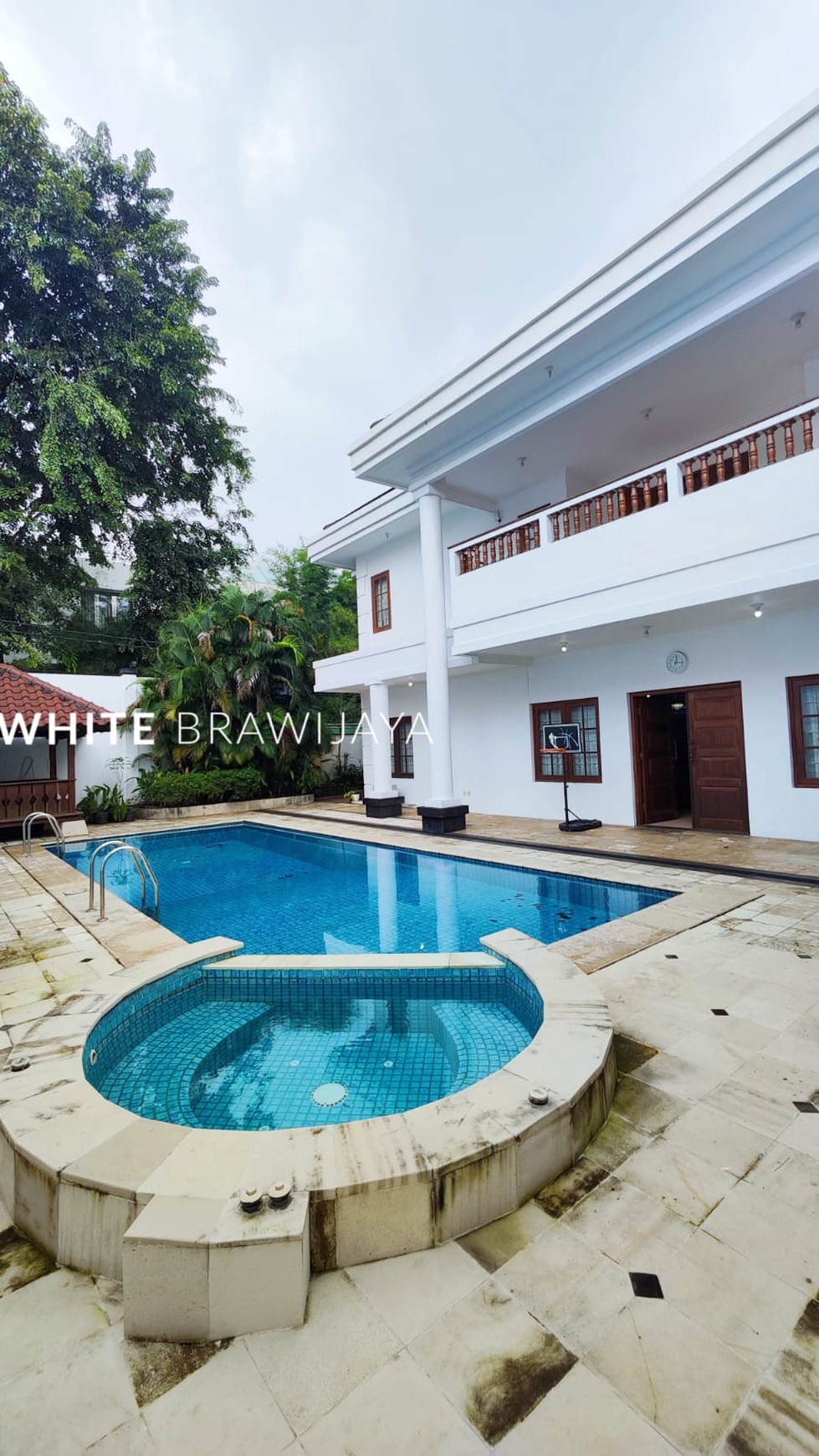 Rumah Hitung Tanah Area Cipete