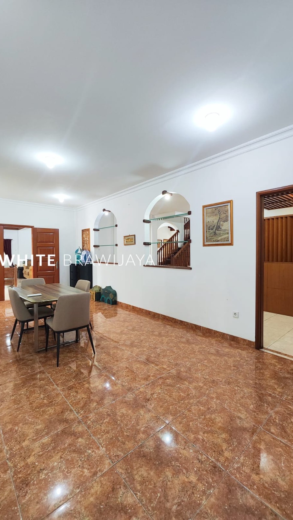 Rumah Hitung Tanah Area Cipete