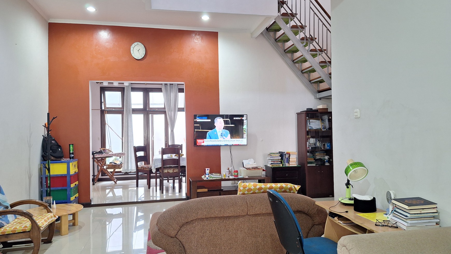 Rumah Villa Melati Mas Serpong Tangerang Selatan, Sudah Renov, Ceiling Tinggi, Taman Asri, Row Jalan Lebar