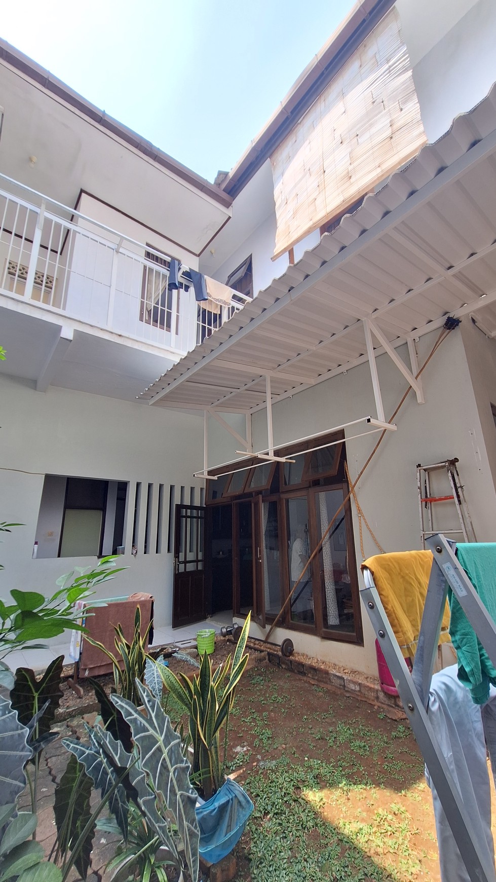 Rumah Villa Melati Mas Serpong Tangerang Selatan, Sudah Renov, Ceiling Tinggi, Taman Asri, Row Jalan Lebar