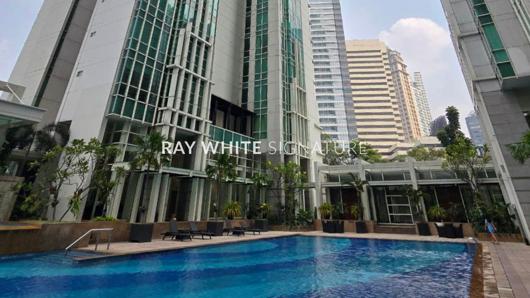 Dijual Apartement 3bdr Lantai tinggi di The Peak at Sudirman