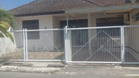 MURAH Dijual Rumah Taman Simpang Darmo Permai Selatan - ROW Jalan LEBAR 3 mobil - Parkiran LUAS