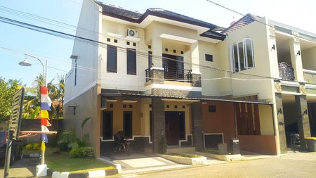 Rumah 2 Lantai Dalam Perum Royale Village Nogotirto Gamping Sleman 