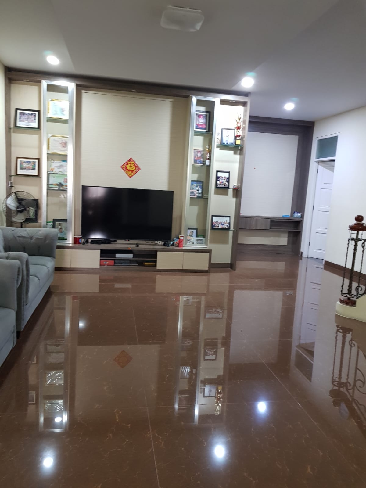 Dijual Rumah Villa Taman Meruya Jakarta Barat 