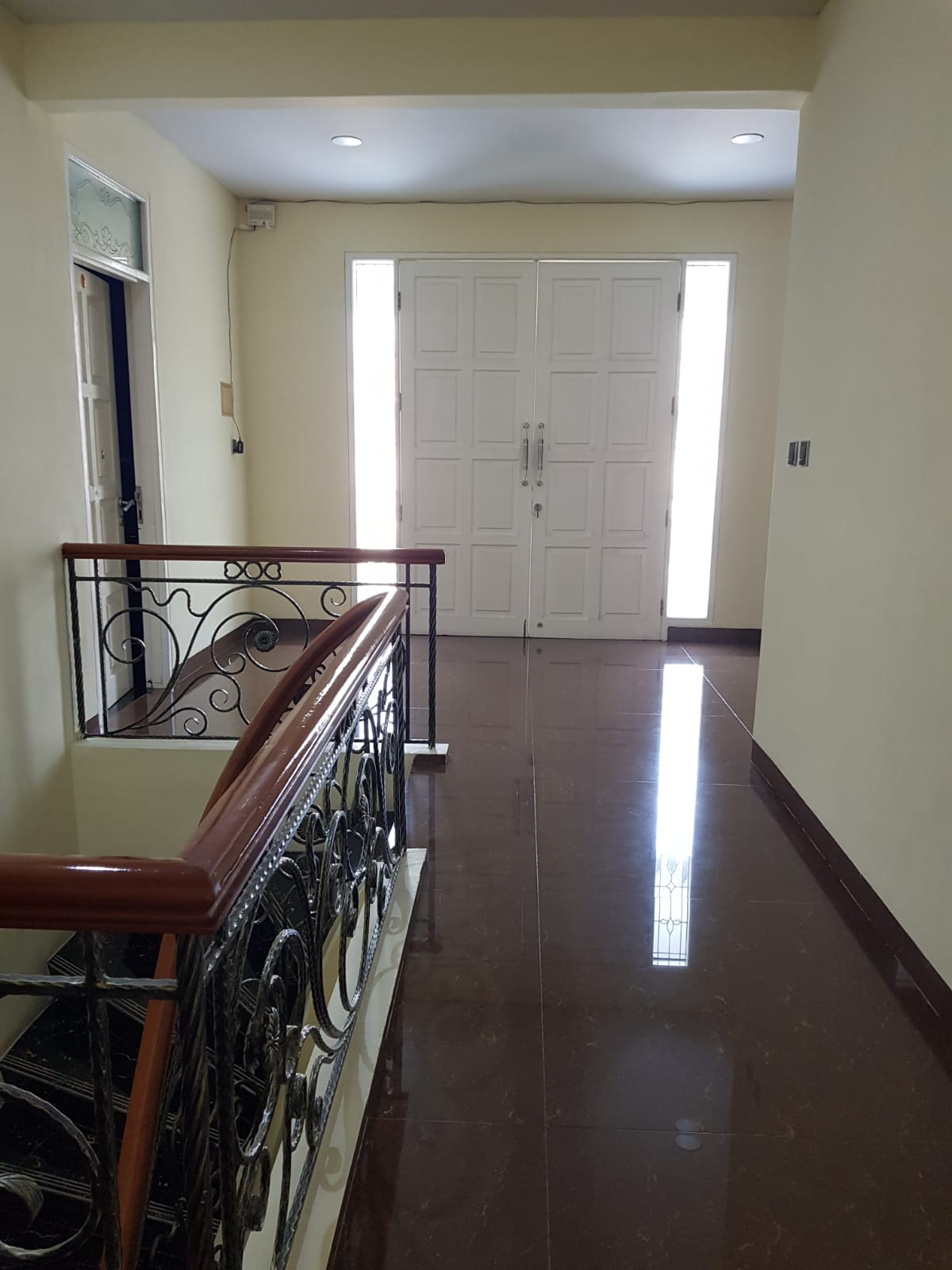 Dijual Rumah Villa Taman Meruya Jakarta Barat 