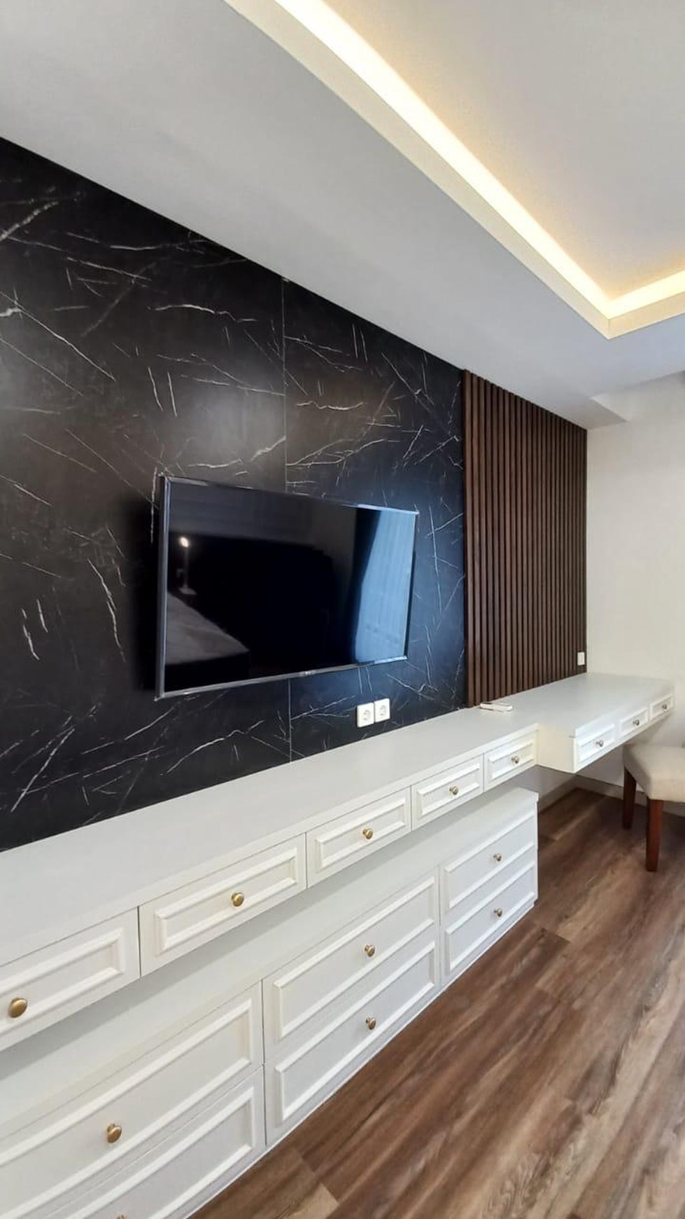 Miliki Apartemen Full Furnished di  Lt 17 View Yogyakarta - Mataram City