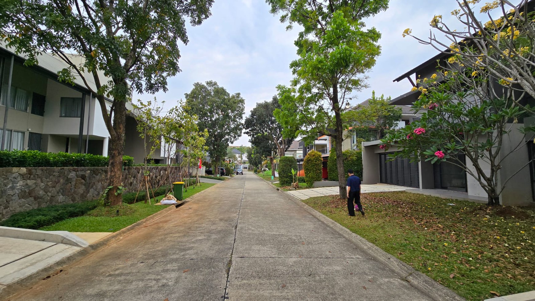 Rumah Bagus Di Jl Alpen Glarus Hilltop Sentul Bogor