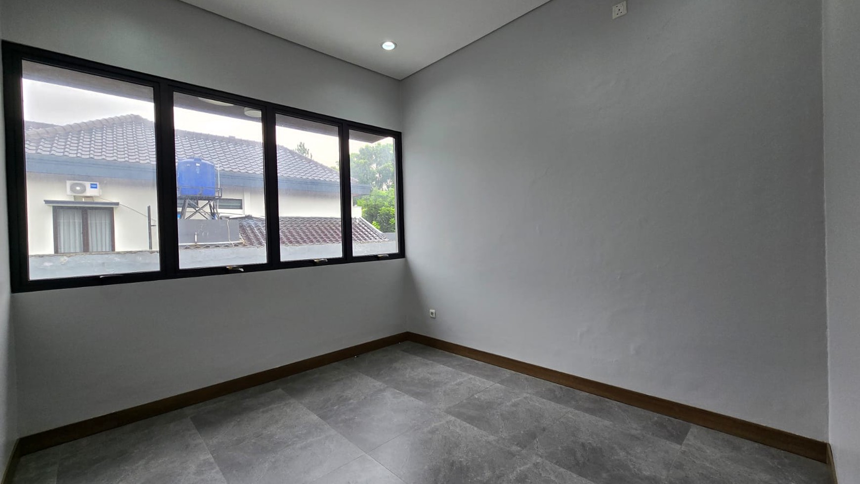 Rumah Bagus Di Jl Alpen Glarus Hilltop Sentul Bogor