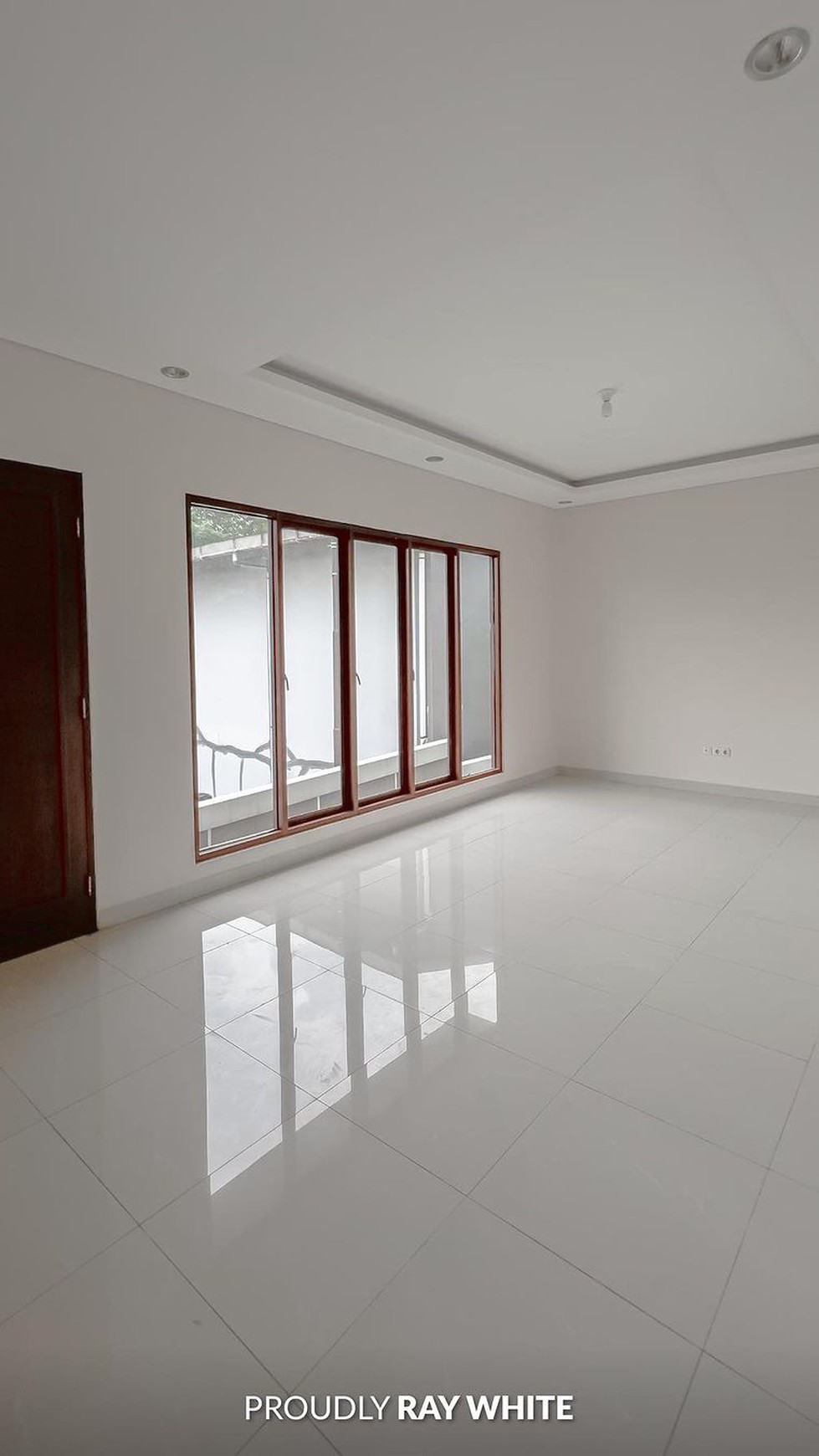 Lebak Bulus Town House Siap Huni, Cantik dan Modern.