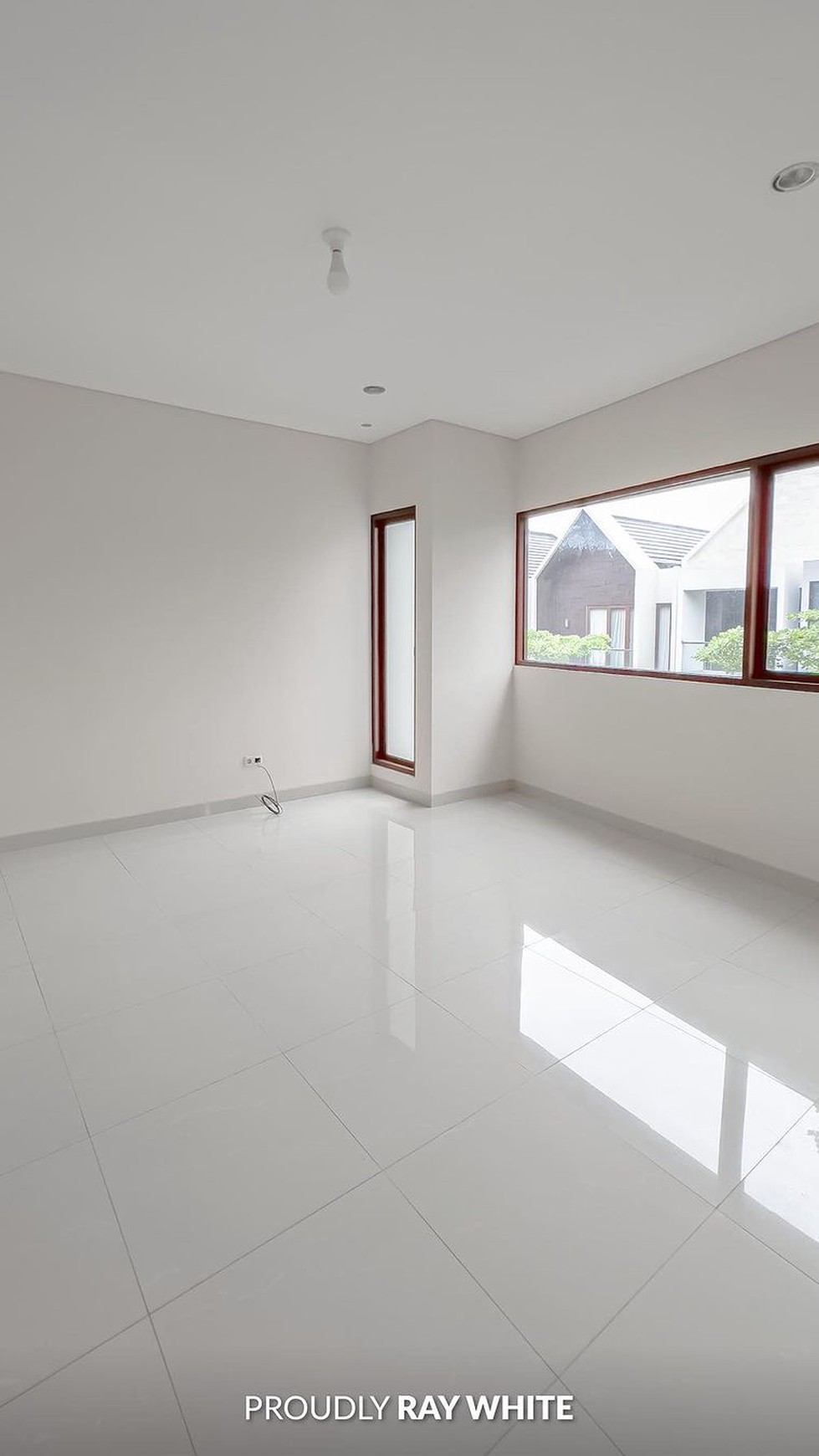 Lebak Bulus Town House Siap Huni, Cantik dan Modern.