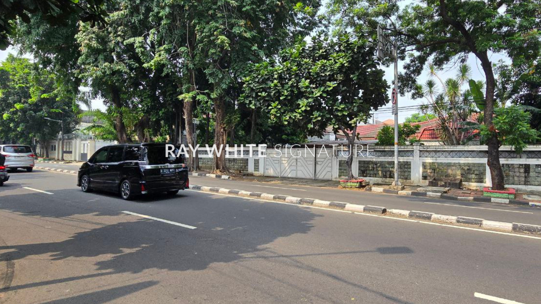 Dijual Rumah Layak Huni di Jalan Utama Kemanggisan Utama Raya