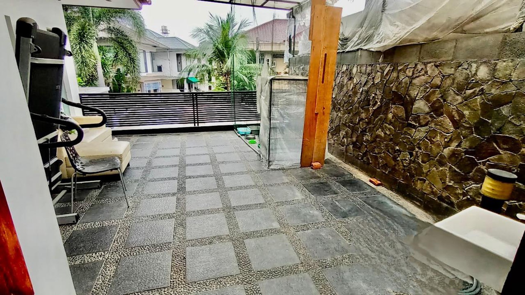 Rumah Hitung Tanah Area Cipete