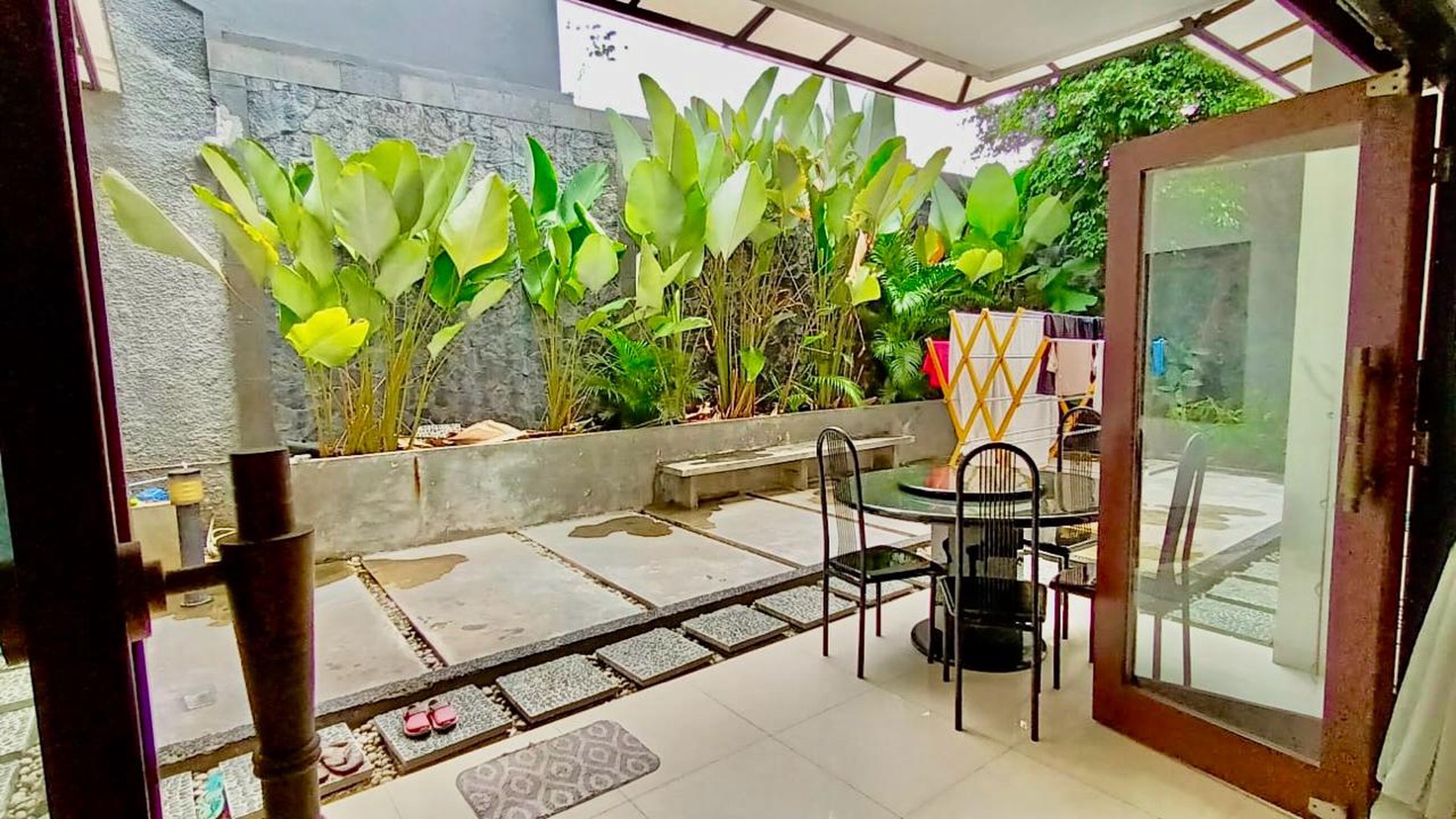 Rumah Hitung Tanah Area Cipete