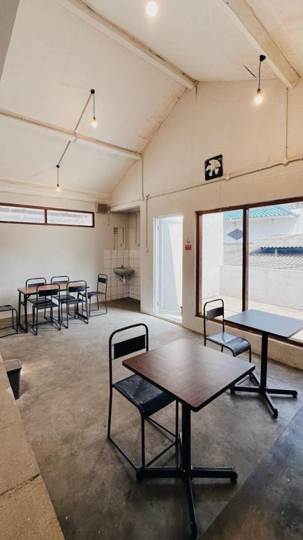 Rumah dekat stts KA Pd Ranji dan pasar tradisional sek 2 Bintaro TangSel...