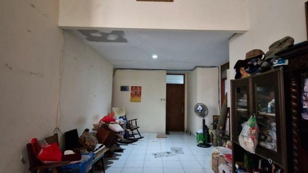 Di Jual Rumah tenang ada kost di lokasi strategis  Jl Hanglekir VI Gunung Jakarta Selatan