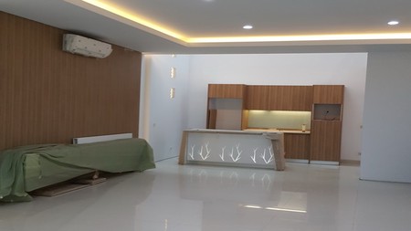 Rumah bagus Brand New Disewakan Di Menteng