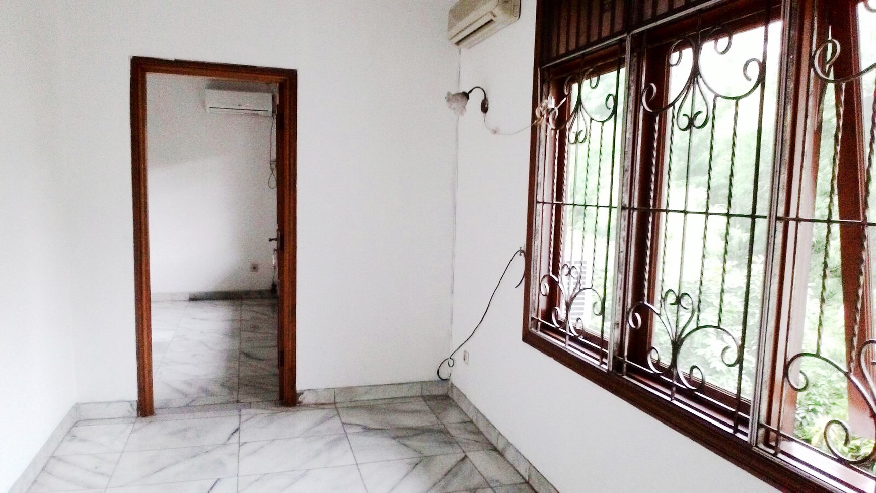 Rumah Bagus Di Jl Ciloto Puri Cinere Jakarta Selatan