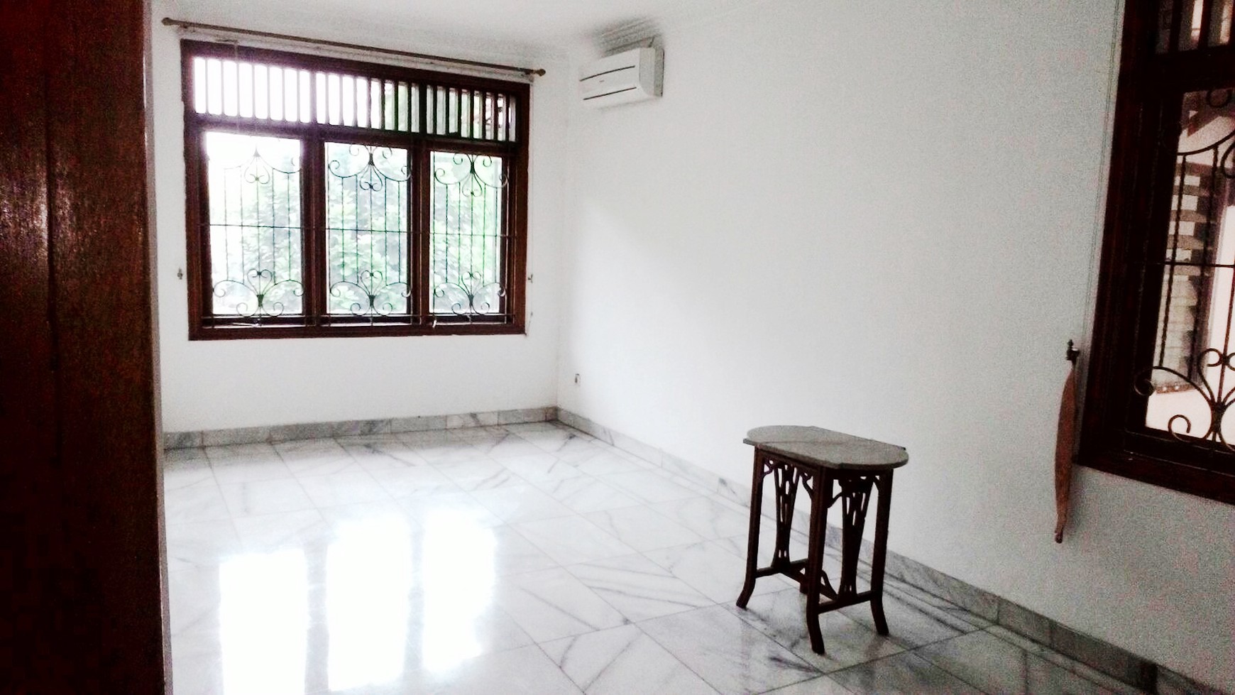 Rumah Bagus Di Jl Ciloto Puri Cinere Jakarta Selatan