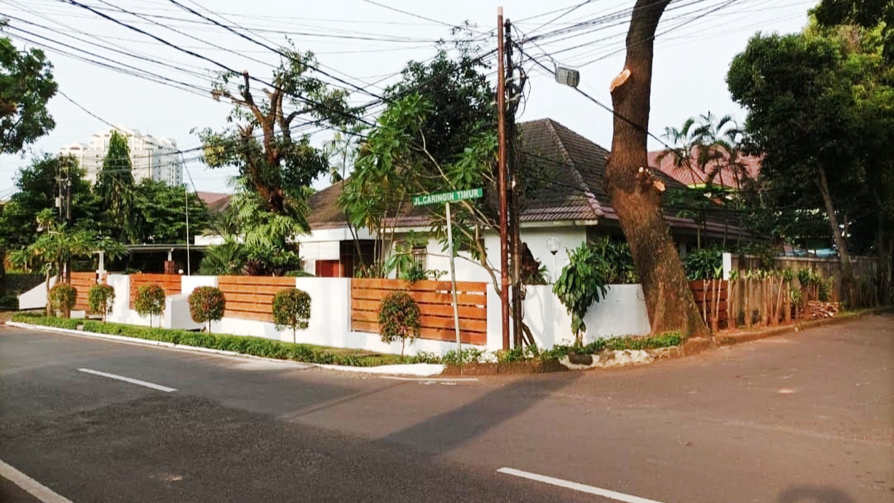 Rumah Bagus Di Jl Caringin Timur, Cilandak Jakarta Selatan