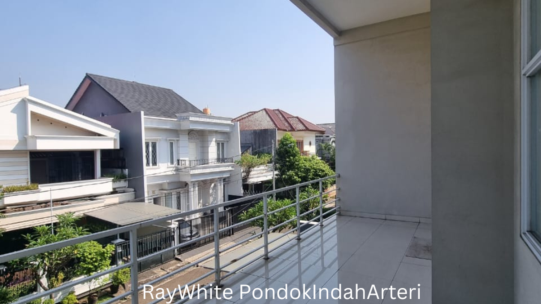 Rumah nyaman terawat Pondok Indah