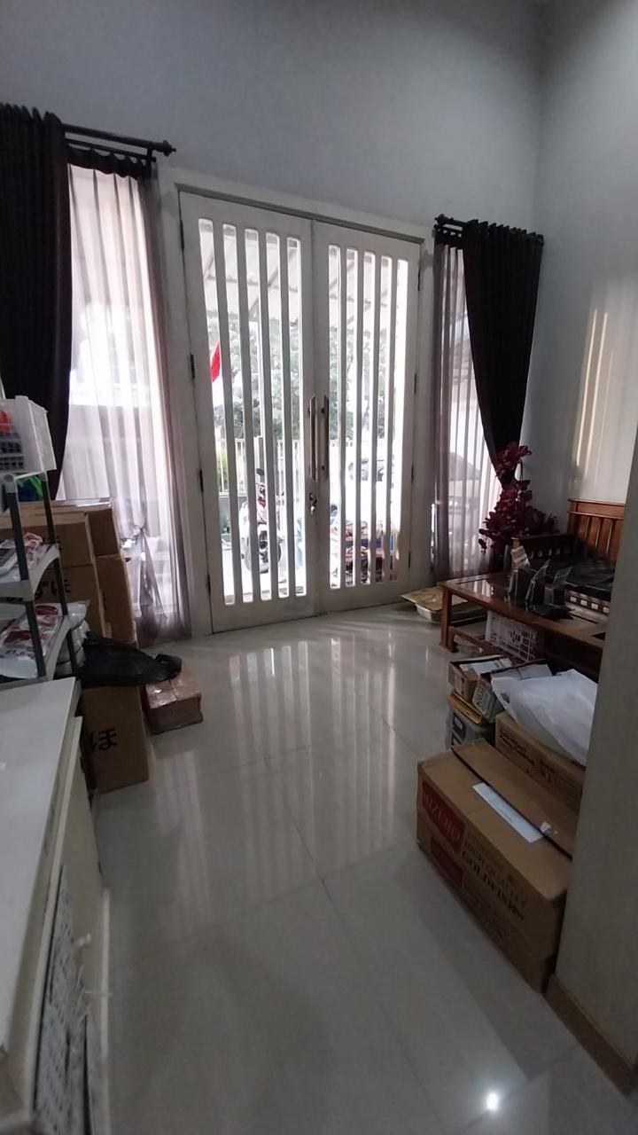 Dijual Rumah Strategis di Taman Puspa Raya, Dekat Dengan Fresh Market Citraland