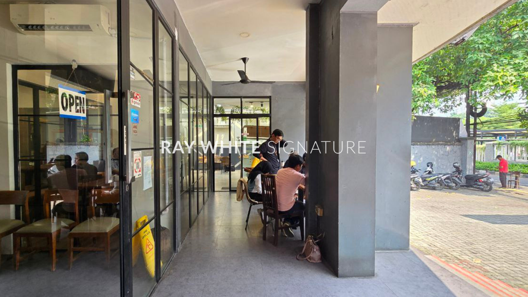 Rumah Hitung Tanah Area Cipete