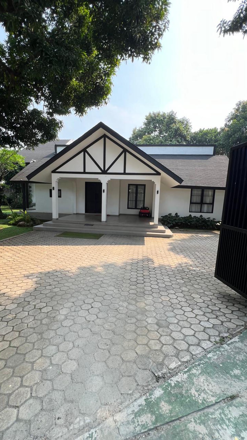 Rumah Hitung Tanah Area Cipete