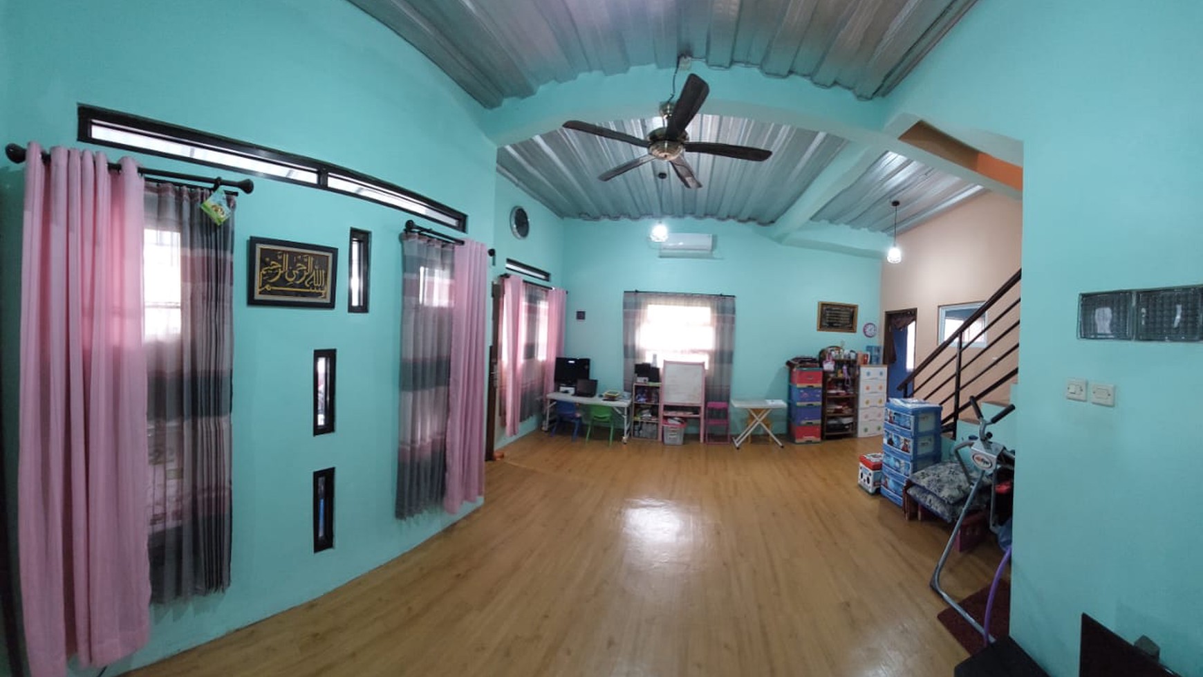 Rumah Sudut Siap Huni dan Minimalis Modern @Ciputat