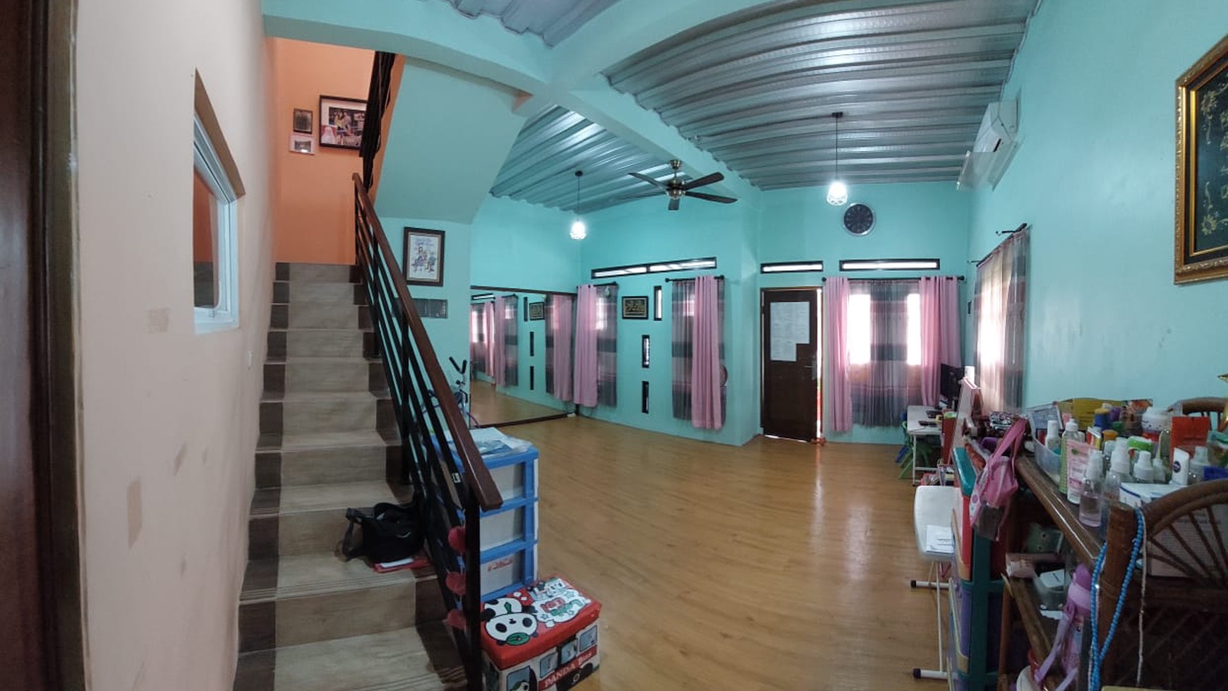 Rumah Sudut Siap Huni dan Minimalis Modern @Ciputat