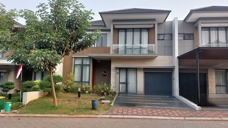 Rumah  2 lantai, standard,  Siap Huni di cluster Baru Kota Wisata